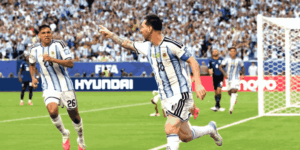 Nhiều người hy vọng Lionel Messi sẽ tiếp tục tỏa sáng